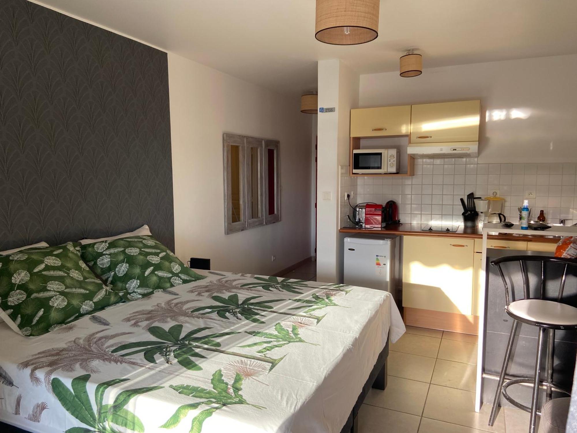 Les Pieds Dans L'Eau ! Apartment แซ็งต์-จีลส์-เลส์-แบ็งส์ ภายนอก รูปภาพ